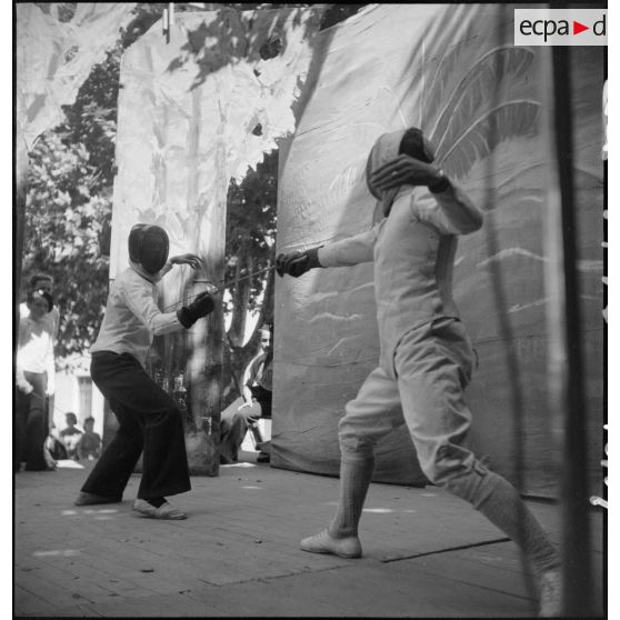 Fête de fin d'année à l'établissement d'éducation des Andelys, replié à Béziers.