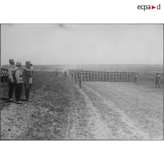 [Voyage de monsieur Albert Thomas sur le front roumain].