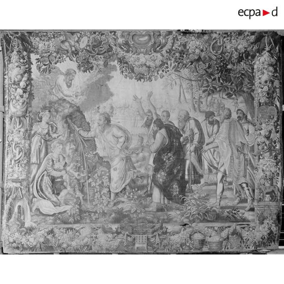 Paris. Musée Leblanc. Exposition d'oeuvres de guerre. [légende d'origine]