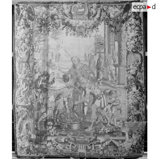 Paris. Musée Leblanc. Exposition d'oeuvres de guerre. [légende d'origine]