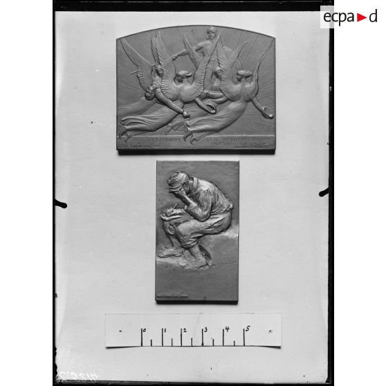 Paris. Musée Leblanc. Plaquettes françaises. [légende d'origine]