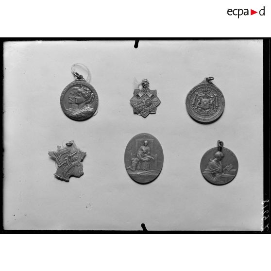Paris. Musée Leblanc. Médailles françaises. [légende d'origine]