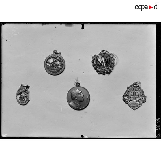 Paris. Musée Leblanc. Médailles françaises. [légende d'origine]