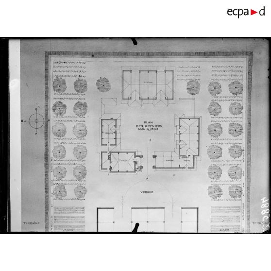 Paris Arts Décoratifs. Projets de reconstruction des habitations rurales. Ferme de moyenne culture (Oise, Ardennes et Aisne). [légende d'origine]