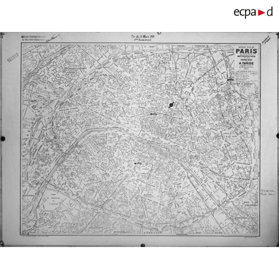 Bombardement de Paris par pièces à longue portée. [légende d'origine]