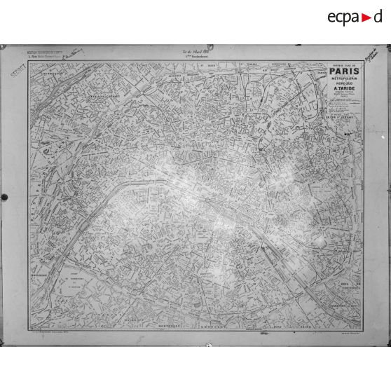 Bombardement de Paris par pièces à longue portée. [légende d'origine]