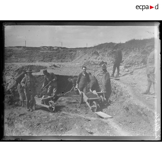 Documents archives. [légende d'origine]