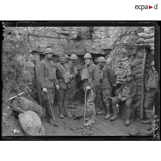 Documents archives. [légende d'origine]