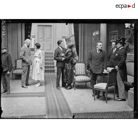 Documents archives. [légende d'origine]