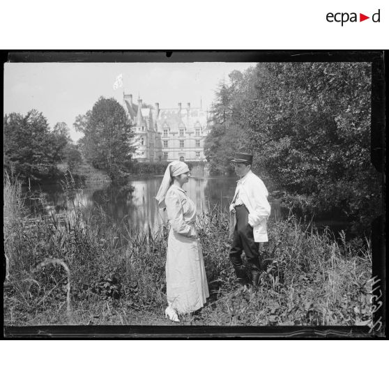 Documents archives. [légende d'origine]