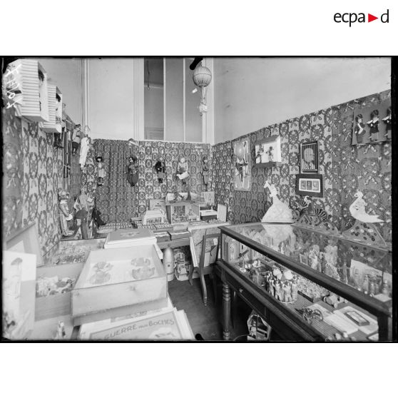 Paris. Musée Leblanc. Salle des jouets. [légende d'origine]