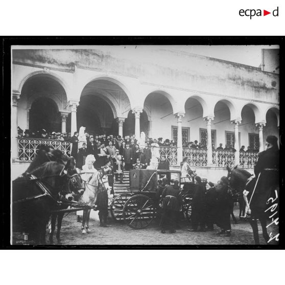 Documents d'archives. [légende d'origine]