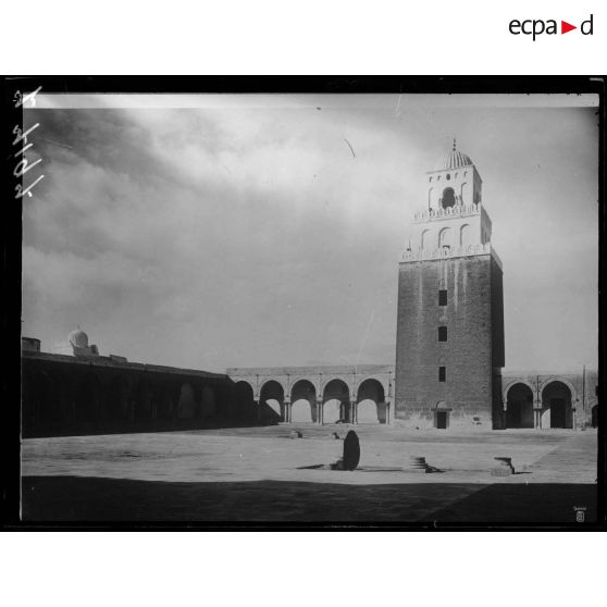 Documents d'archives. [légende d'origine]