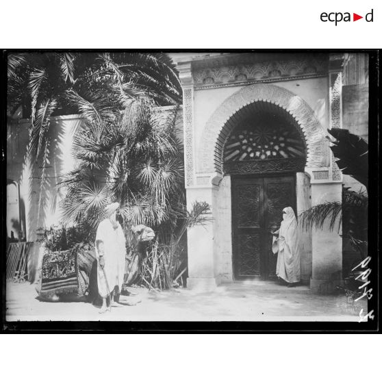 Documents d'archives. [légende d'origine]