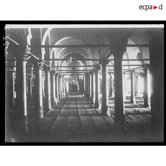 Documents d'archives. [légende d'origine]