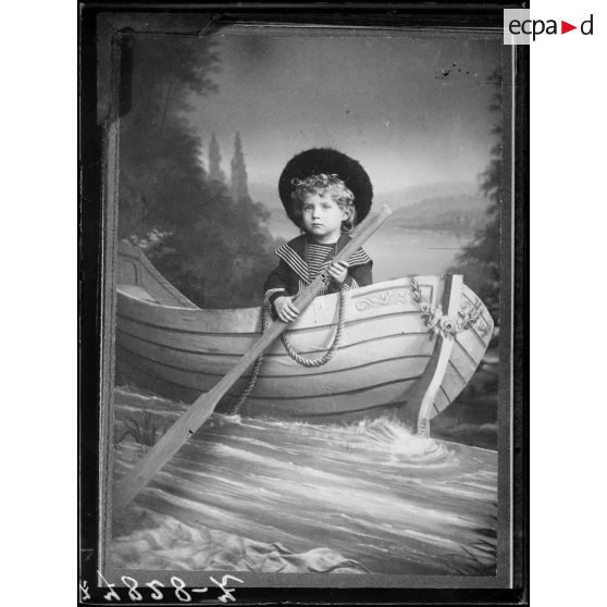 [Reproduction d'une photographie.]