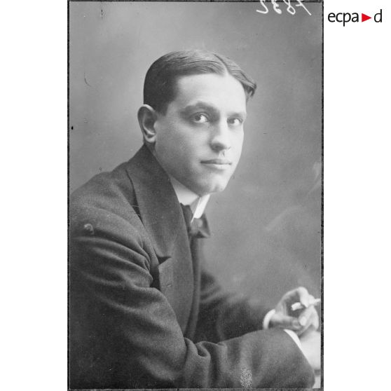 [Portrait d'un homme.]