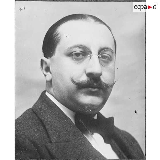 [Portrait d'un homme.]