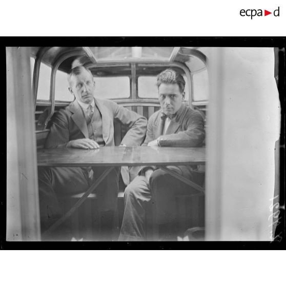 Paris. Mission d'Argentine. [légende d'origine]