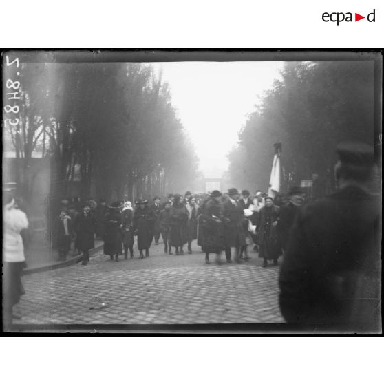 [Paris. Manifestation.]