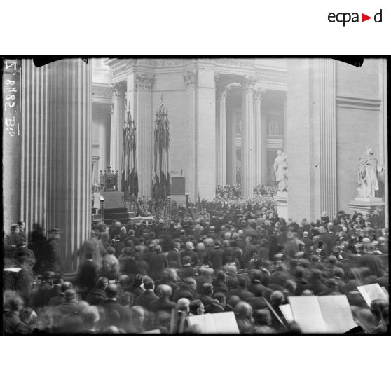[Paris. Cérémonie au Panthéon.]