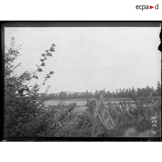 Vues de la Cote 108 depuis Berry-au-Bac. [légende d'origine]