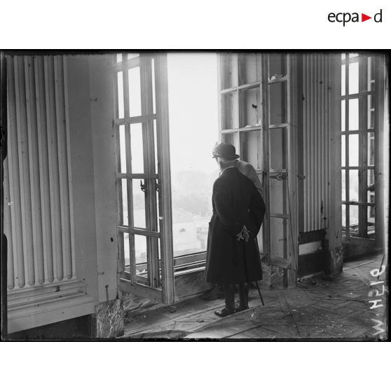 Verdun, visite du président de la République portugaise. [légende d'origine]