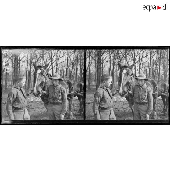 Puteaux (Seine). Mise en culture par les Eclaireurs de France de l'île de Puteaux. [légende d'origine]