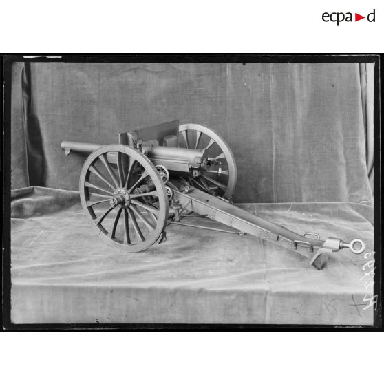 Paris. Musée Leblanc. Jouet. [légende d'origine]