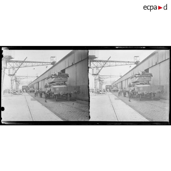 Le Havre, mission automobile du lieutenant Heuzé. Un coin des quais. [légende d'origine]