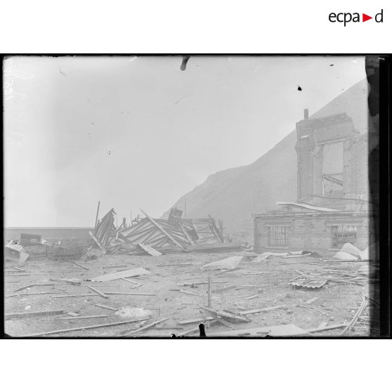 Azincourt, Nord, refrigérateur n°2. [légende d'origine]