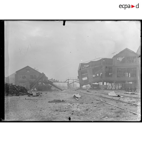 Azincourt, Nord, triage et tours. [légende d'origine]