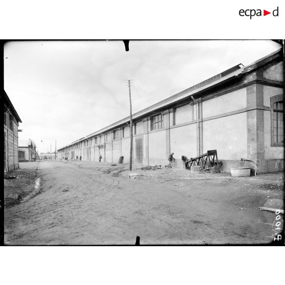 Toulouse. Nouveaux bâtiments en construction. [légende d'origine]