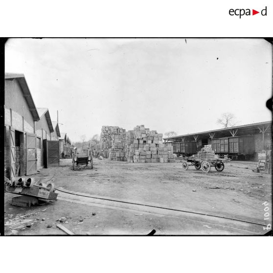 Toulouse. Caisses de cartouches. [légende d'origine]