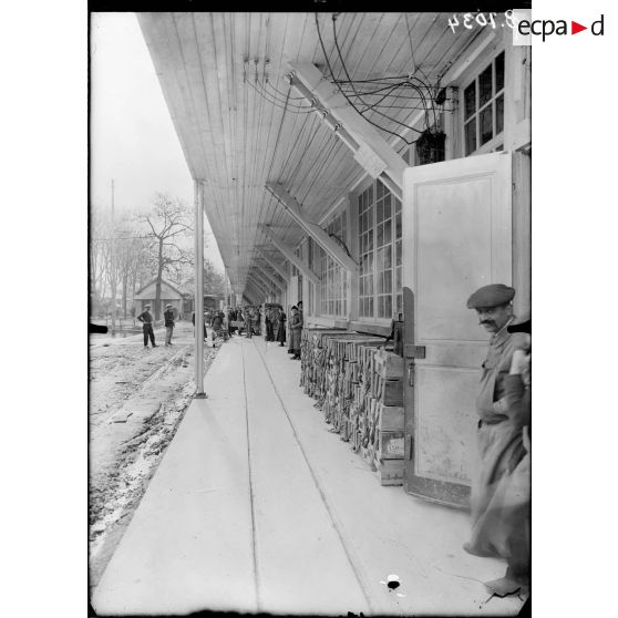 Toulouse. L'Arsenal. Le bâtiment des caisses de cartouches. [légende d'origine]