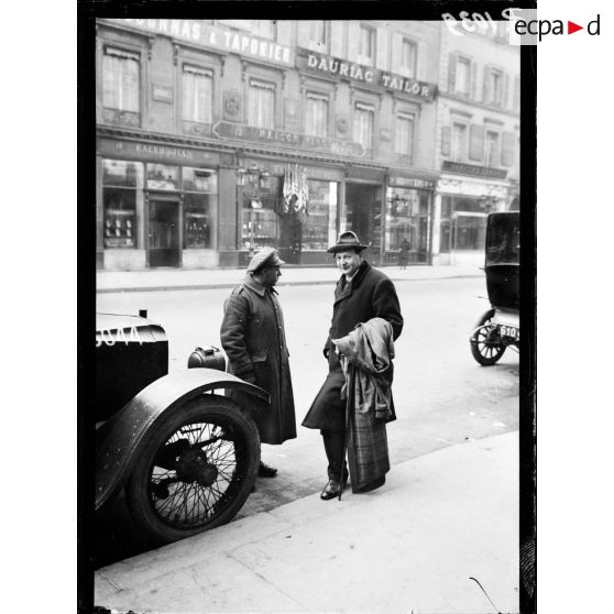 Paris. Rue de la Paix. Monsieur Masterman, chef de la propagande anglaise. [légende d'origine]