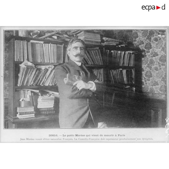 [Reproduction d'une photographie.]