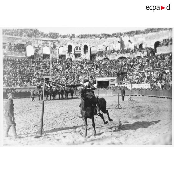 Epreuve de joute de l'anneau, variante de la quintaine.