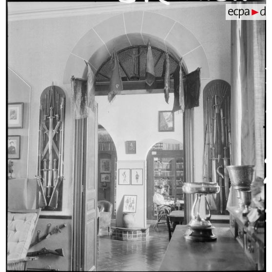 Le cercle des officiers des 24e et 25e BCA.