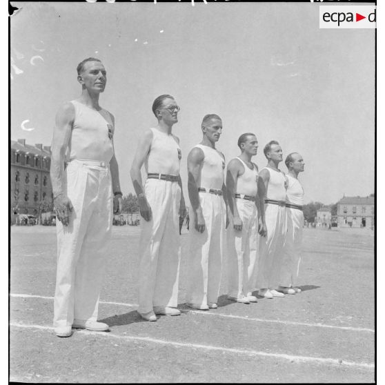 Les moniteurs de sport du 23e RI.