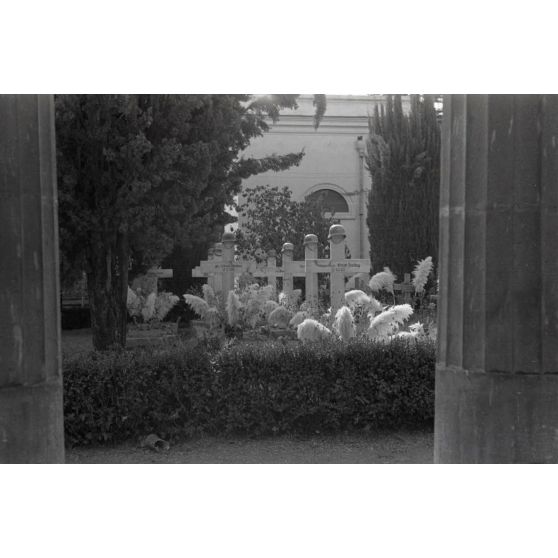 Des tombes allemandes dans le secteur de Cassino (Latium).