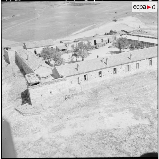 Vue du poste frontalier Sakiet.