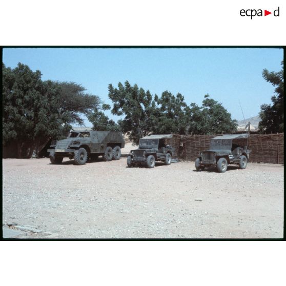 Abeché - Vie en poste du II° escadron / RICM. [légende d'origine]<br>