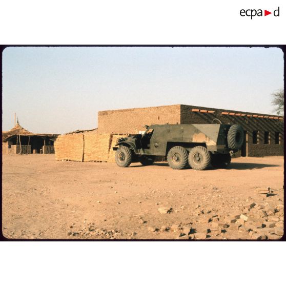 Abeché - II° escadron / RICM. [légende d'origine]