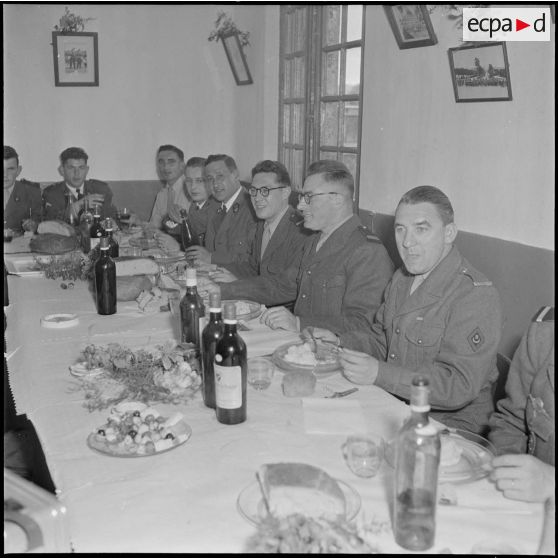 Réception à l'occasion de la fête de la Sainte-Cécile, patronne des musiciens et la musique de la garnison d'Alger.