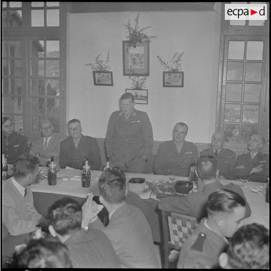 Réception à l'occasion de la fête de la Sainte-Cécile, patronne des musiciens et la musique de la garnison d'Alger.