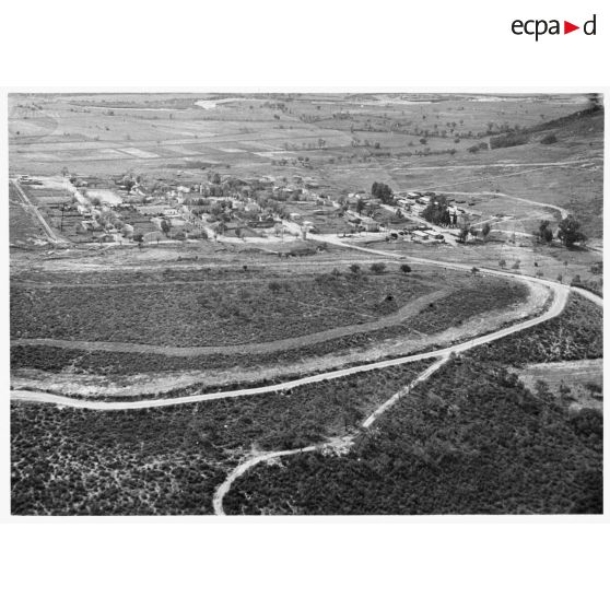 Vue aérienne. [légende d'origine]<br>