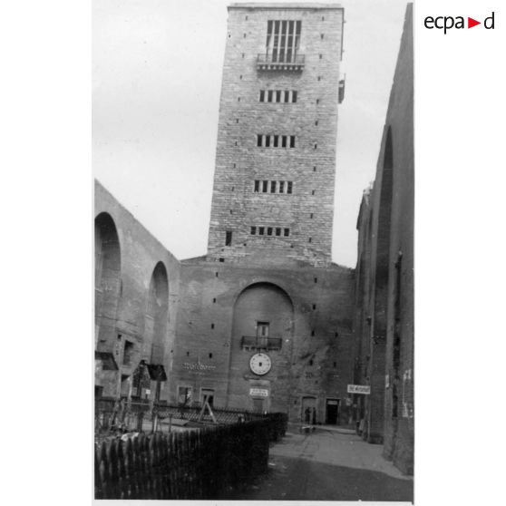 Stuttgart : prise de la ville et défilé. [légende d'origine]