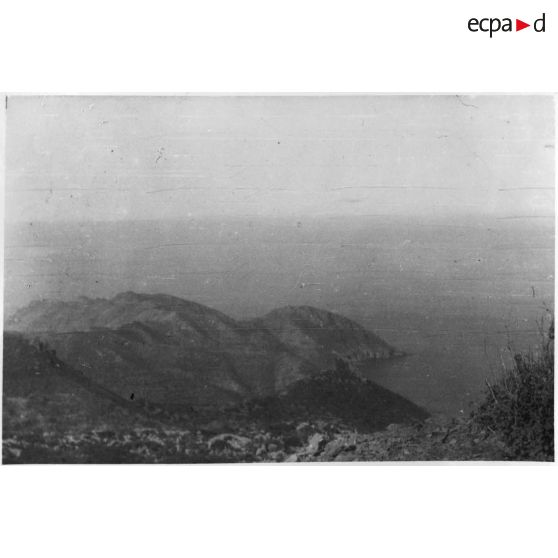 Entraînement en Oranie. Août - décembre 1943. [légende d'origine]