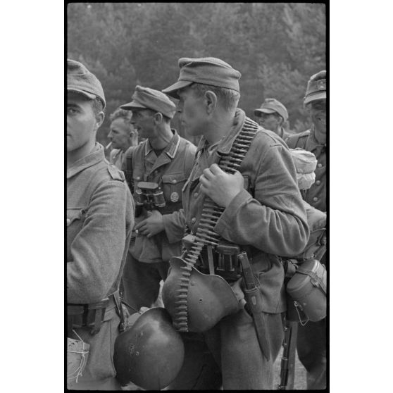 Des unités variées de l'armée allemande viennent de quitter la ville de Vilnius qu'ils défendaient devant la pression de l'armée Rouge.